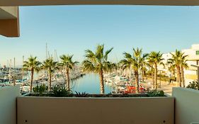 Studio 4 People - Christmas Market - Port - Beach